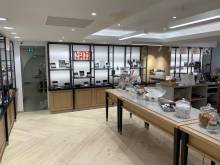 Notre zone d'activité pour ce service Professionnel spécialisé dans conception et fabrication de mobilier pour l'aménagement d'espace commerciaux en bois au de gamme à